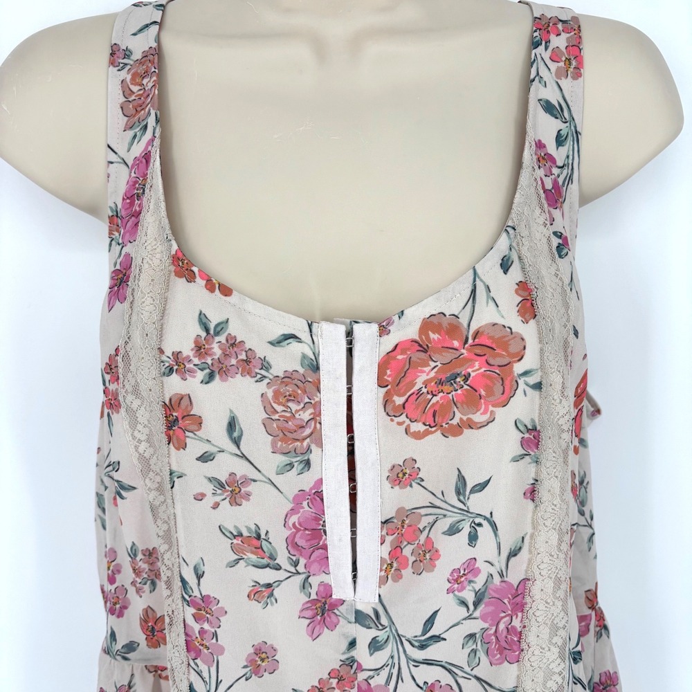 Saltwater Luxe Vanilla Floral Lace Trim Hook Eye Mini Dress NWT Sz M